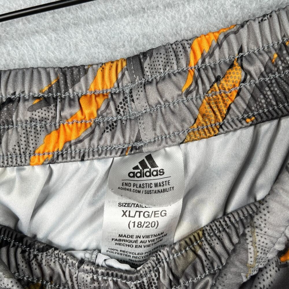 Adidas Gym Basketball Shorts Youth XL 18/20 Gray Orange Geometric Sports - Picture 6 of 8